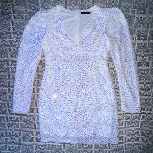 Iridescent Sparkly White Sequined Fun Long Sleeve Party Dress Size Large